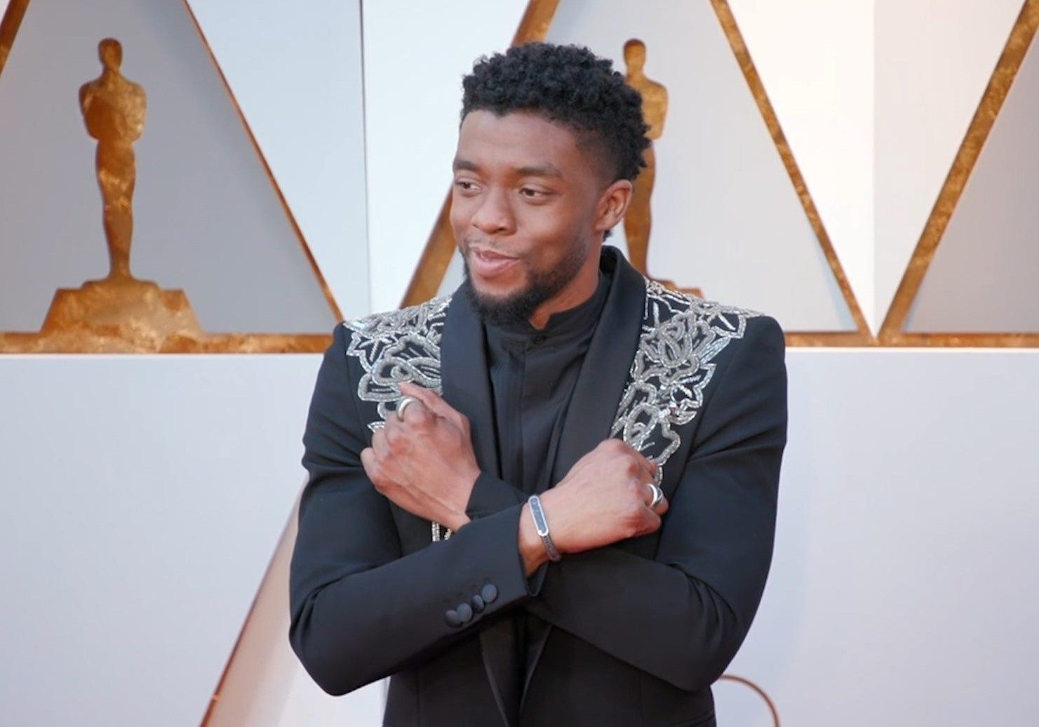 13656dd9-f75a-4ce9-afb2-831ecd36a85c-VPC_REMEMBERING_CHADWICK_BOSEMAN_DESK_THUMB.00_01_18_26.Still001-1